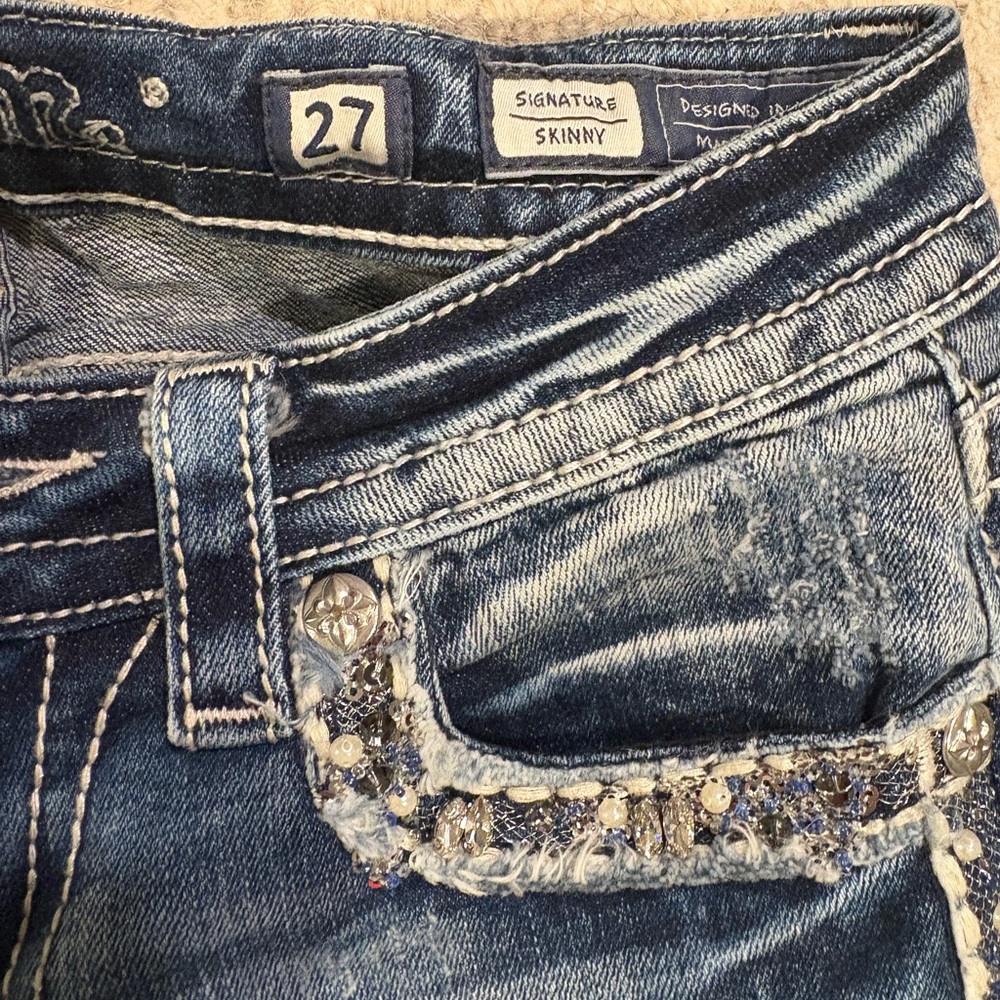 MISS ME Signature Skinny size 27 jeans. Like new - Picture 3 of 10